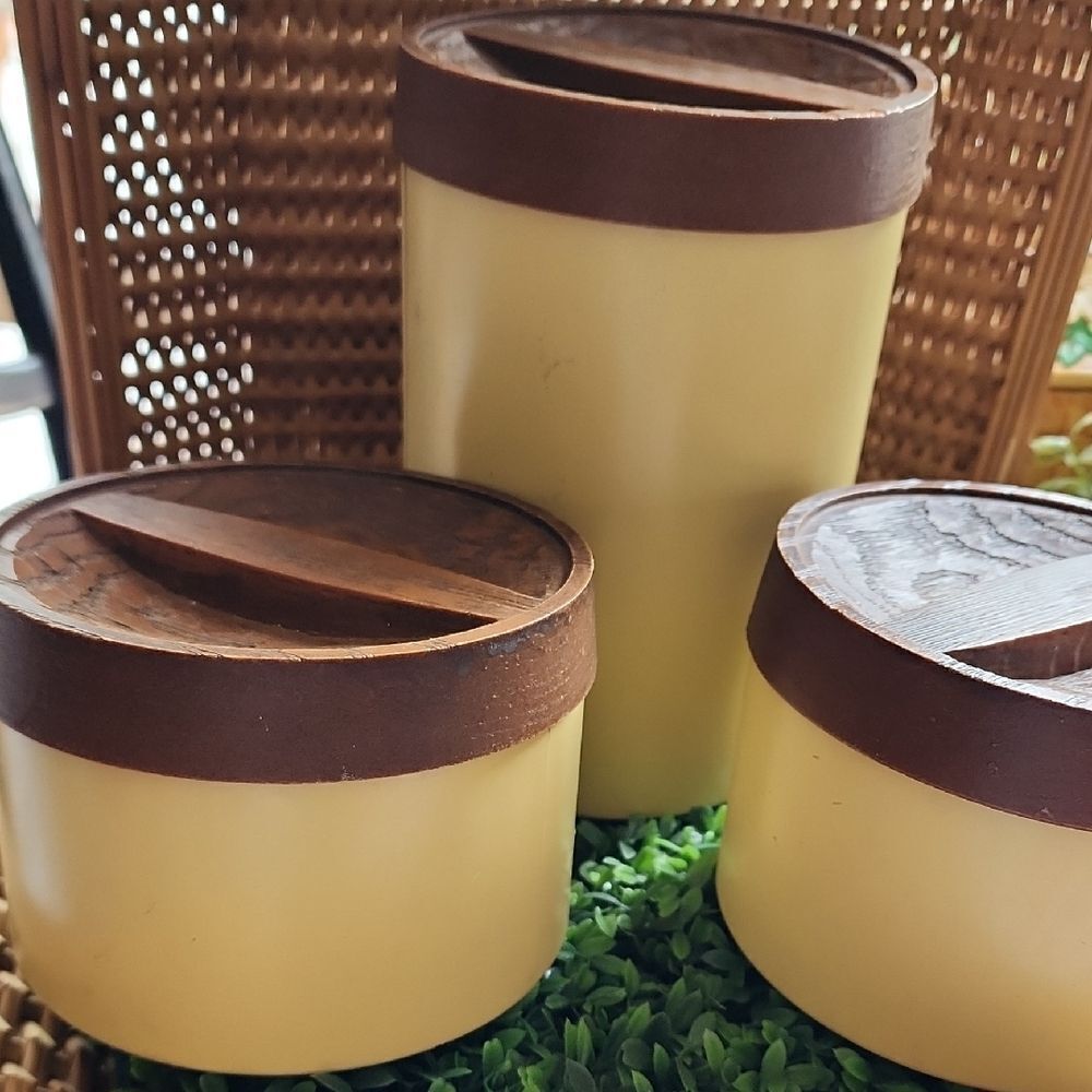 Vintage Butter Yellow Canister Set Of 3 Beautyware Metal With Faux Wood Lid